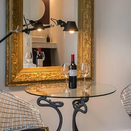 Habitacio Amb Encant Homestay *